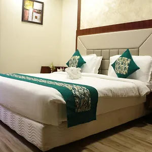 *** Hotel The Land India